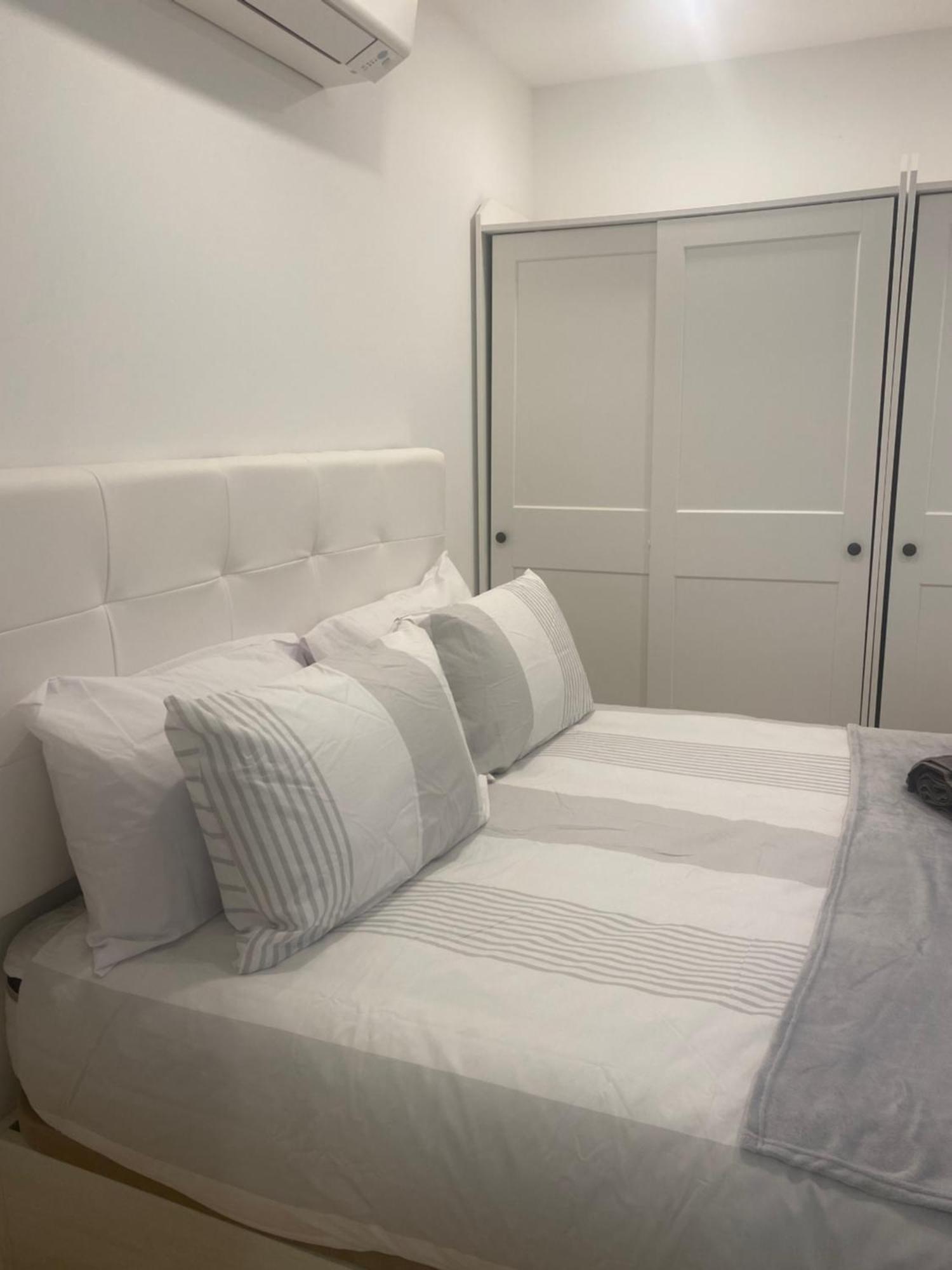 Cp Top Floor Luxury Studio With Spa And Pool Gibraltar Ngoại thất bức ảnh