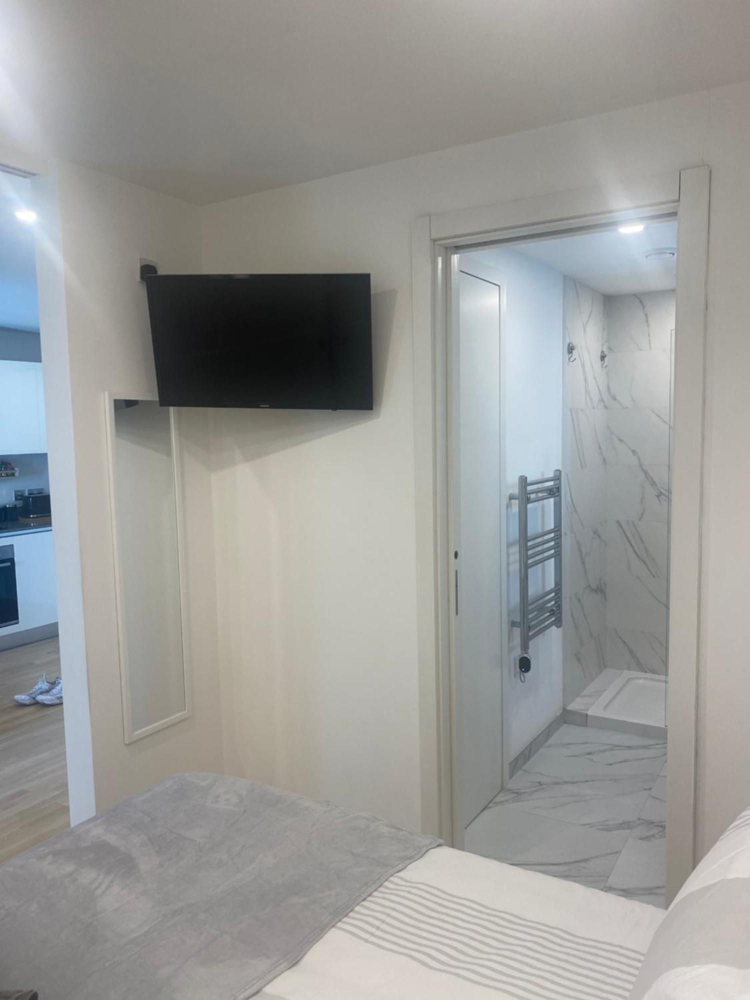 Cp Top Floor Luxury Studio With Spa And Pool Gibraltar Ngoại thất bức ảnh
