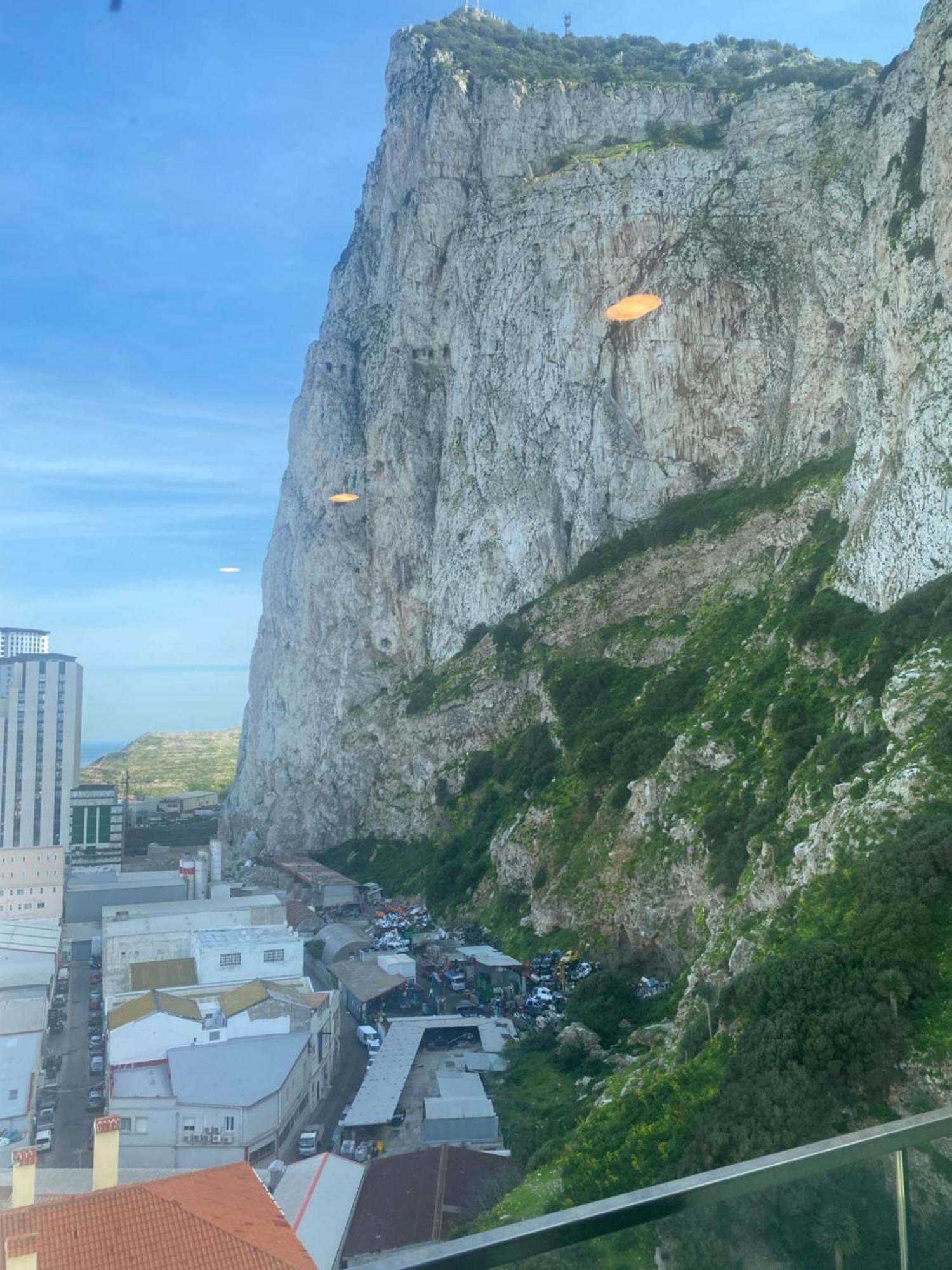 Cp Top Floor Luxury Studio With Spa And Pool Gibraltar Ngoại thất bức ảnh